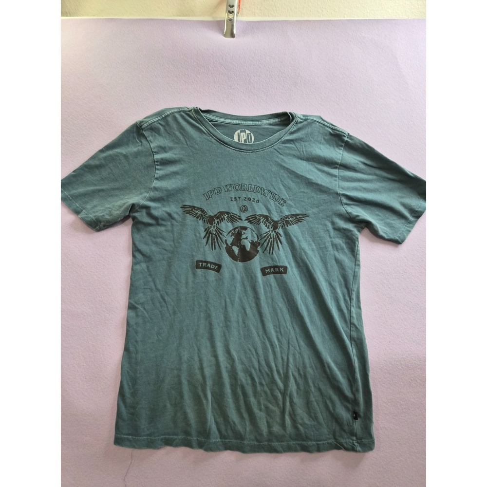 IPD Worldwide T Shirt Mens Small Dusty Teal Graphic Print Stylized Wings Cotton
